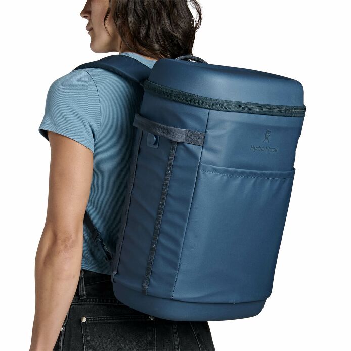 carryouttm-backpack-22-l-v8 250815_hydro_s26_hb_14605_7.jpg