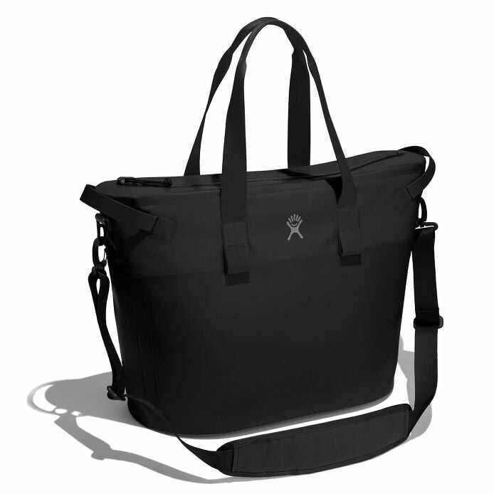 26-l-day-escapetm-tote-k0 26-l-day-escape-soft-cooler-tote-black-angled_1.jpg