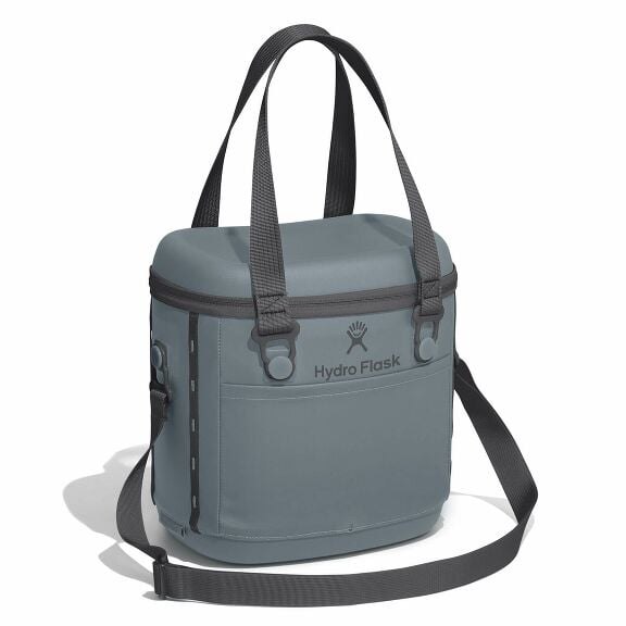 carryouttm-soft-cooler-10-l-o3 6pco043-carryout-cooler-10l-shale-gray-angled_1_1.jpg