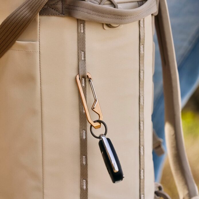 carryouttm-backpack-22-l-v8 hf_carryout_bouwer_d1_l1_torrey_pines_lifestyle_1838_2.jpg