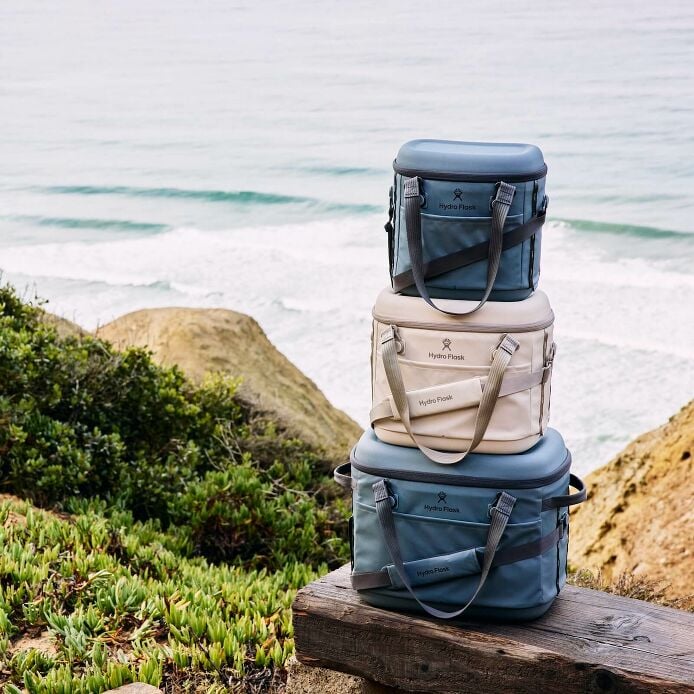 carryouttm-soft-cooler-15-l-d0 hf_carryout_bouwer_d1_l1_torrey_pines_still_life_0252_6.jpg