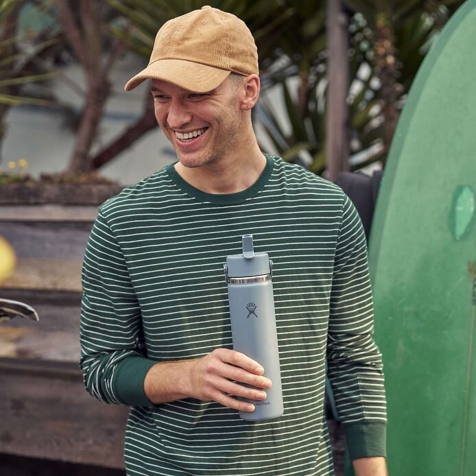 24-oz-wide-mouth-with-flex-straw-cap-w4 hf_s26_mcinnis_0232_13.jpg