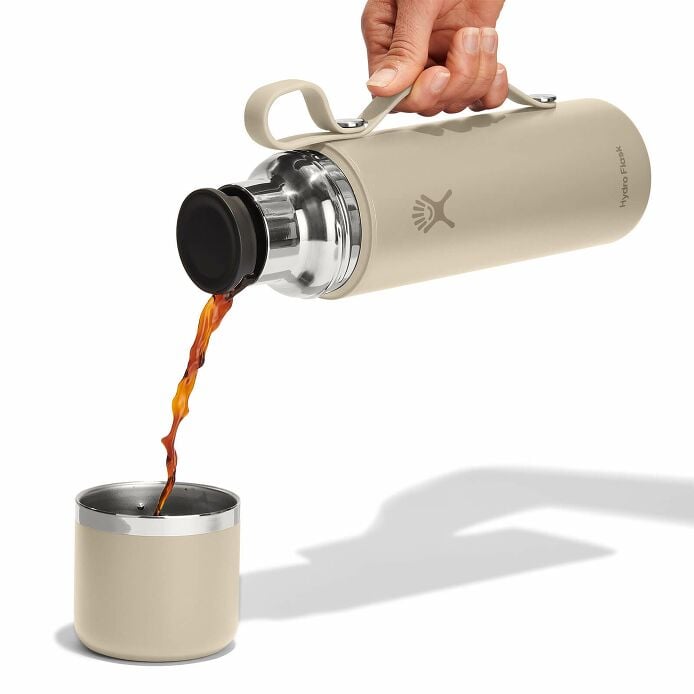 28-oz-hot-flask-and-cup-w0 hot-flask-_-cup-oat-pour.jpg