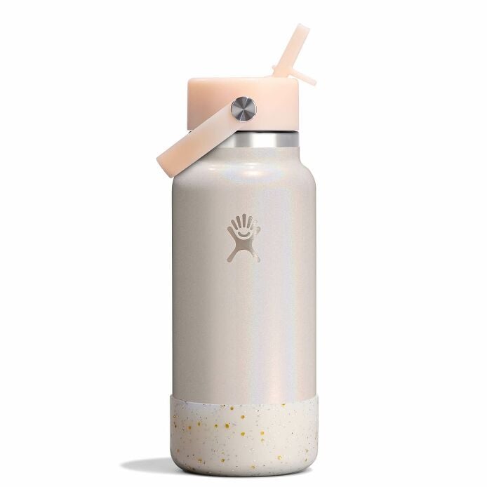 medium-boot-f5 le-f25w32-g-32-oz-wide-flex-straw-cap-glimmer-cream-straight-withboot_1_1_1.jpg