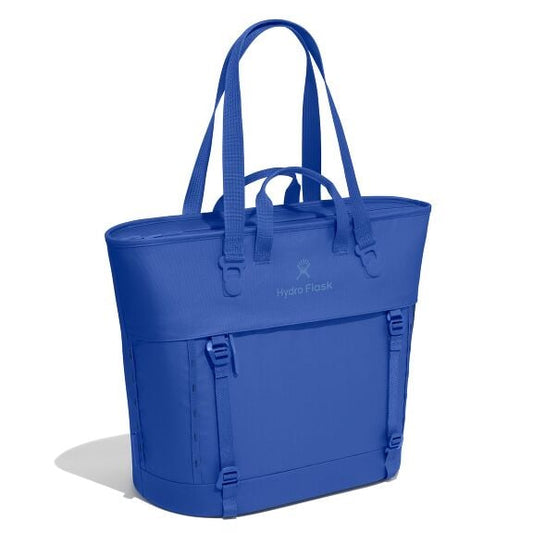 carryouttm-soft-cooler-tote-30-l-g9 maxiit382_carryout_tote_30l_capri_blue_angled_1.jpg